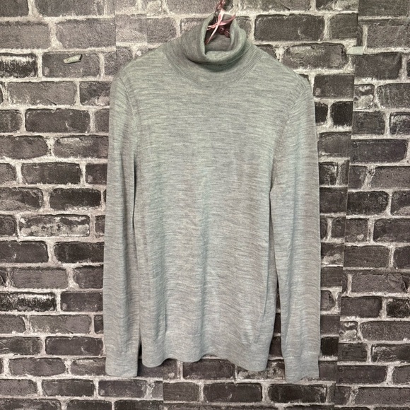 NWT Express mock neck turtleneck sweater gray merino wool blend - Picture 1 of 12